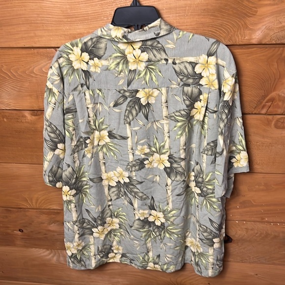 Jamaica Jaxx Mens Camp Shirt‎ L Gray Silk Button Down Up Hawaiian Floral Luau - Picture 9 of 10
